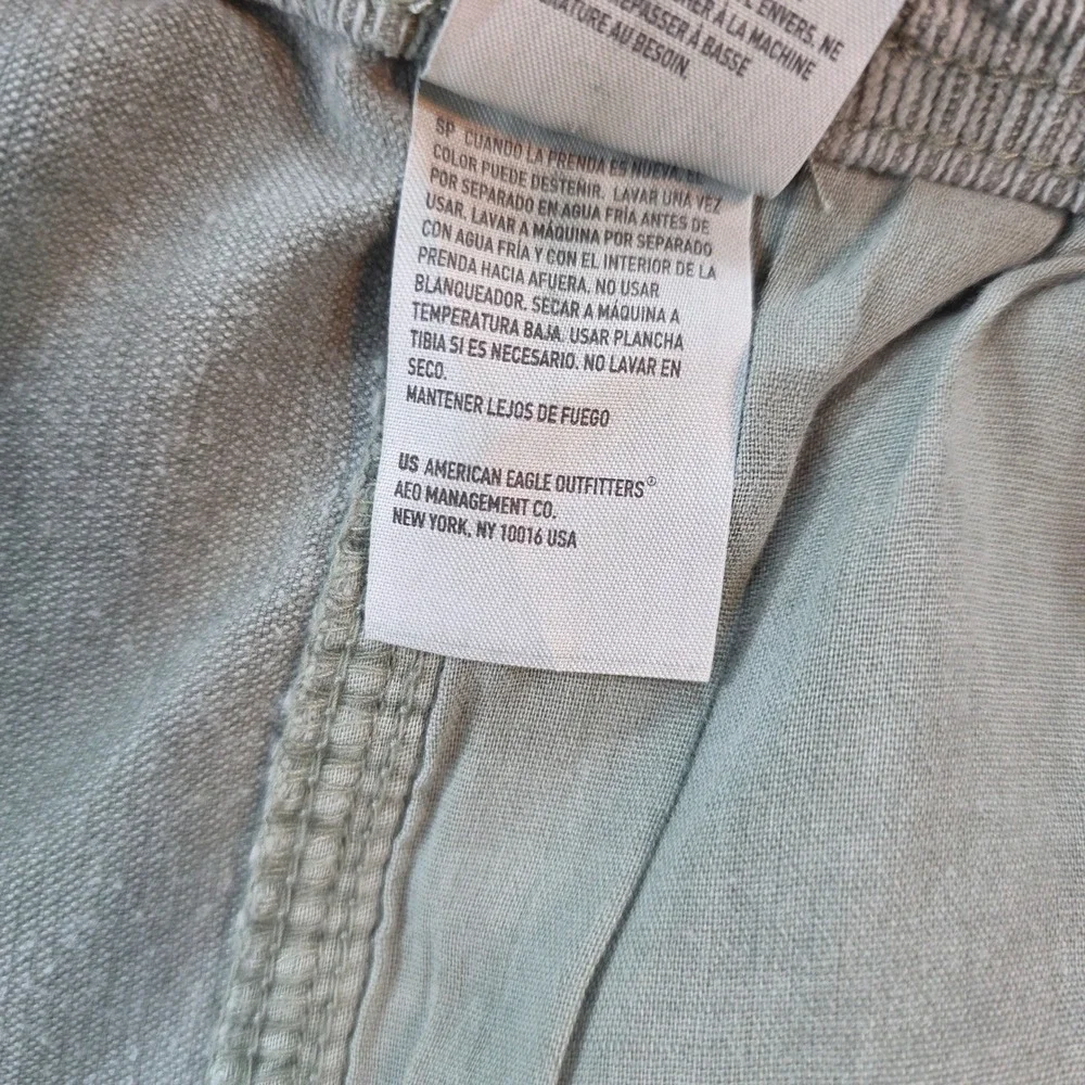 American Eagle‎ Men XXL Sage Green Corduroy Trekker Shorts Flex Stretch 5.5